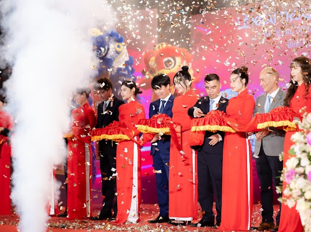 Hoạt động thiện nguyện Color Tour 2